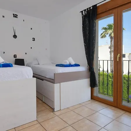 Amira * Denia